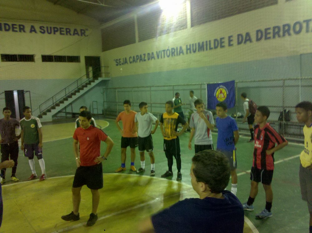 Instrução, aquecimento e treino do Futebol Masculino